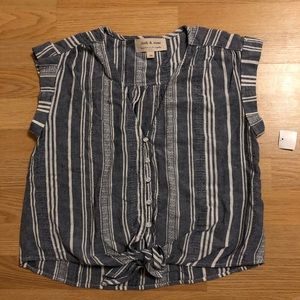 New “cloth & stone” shirt size XS with tag
